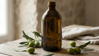 راهنمای انتخاب روغن زیتون؛ از قفسه فروشگاه تا قابلمه آشپزخانه